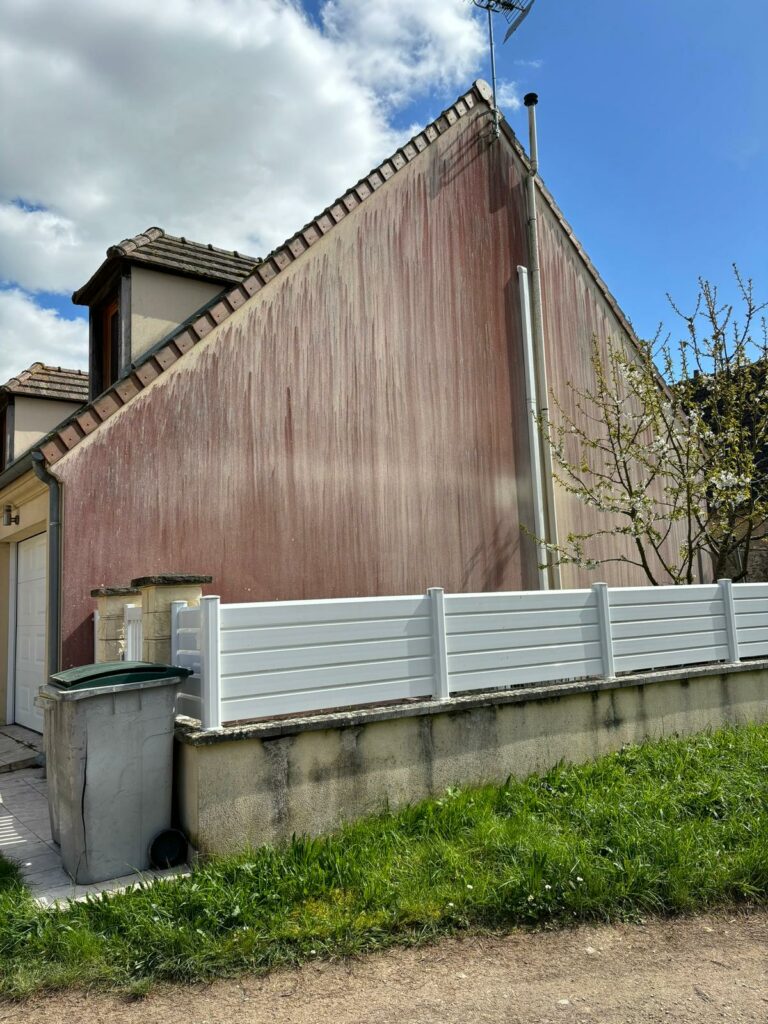 Chantier couverture — vue échelle — Les Artisans Couvreurs Val-de-Marne